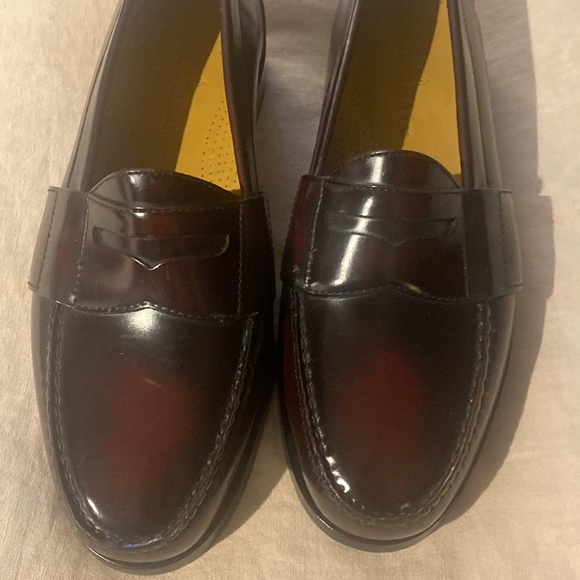 Cole Haan Mens burgundy loafers size 8.5 - Picture 4 of 16
